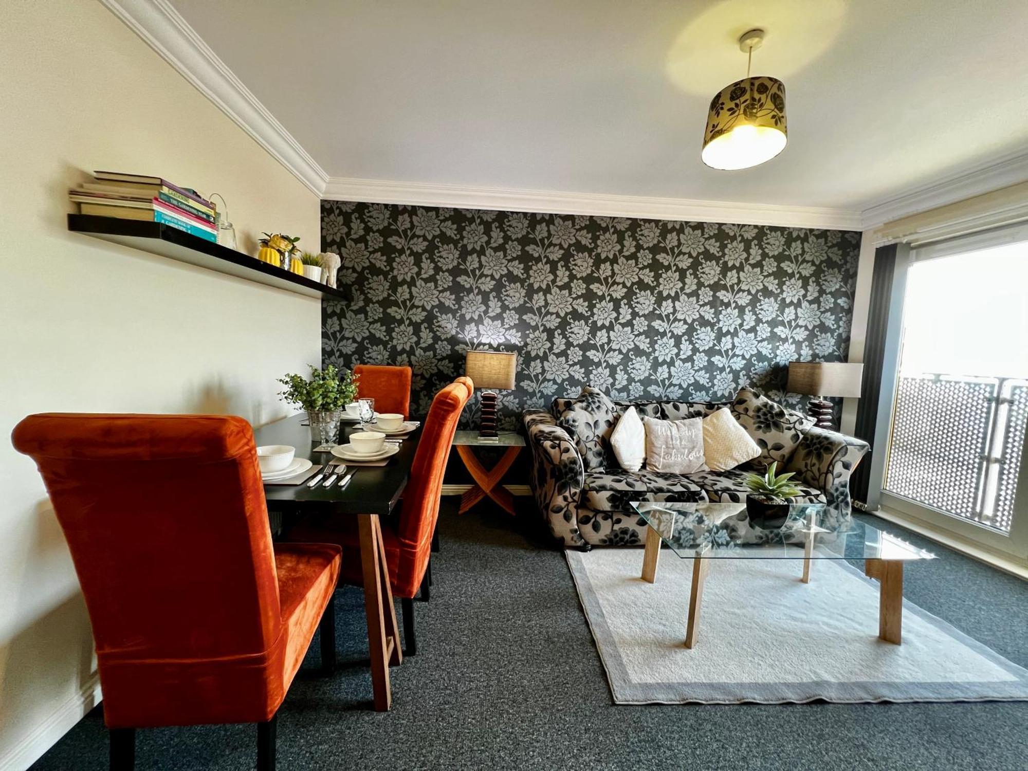 Stylish Modern Flat With Juliet Balcony & Parking Apartment Глазгоу Екстериор снимка